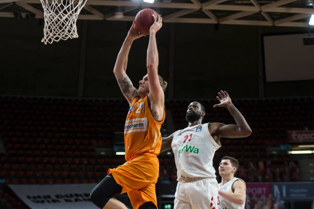 界舆论发酵 界舆论发酵