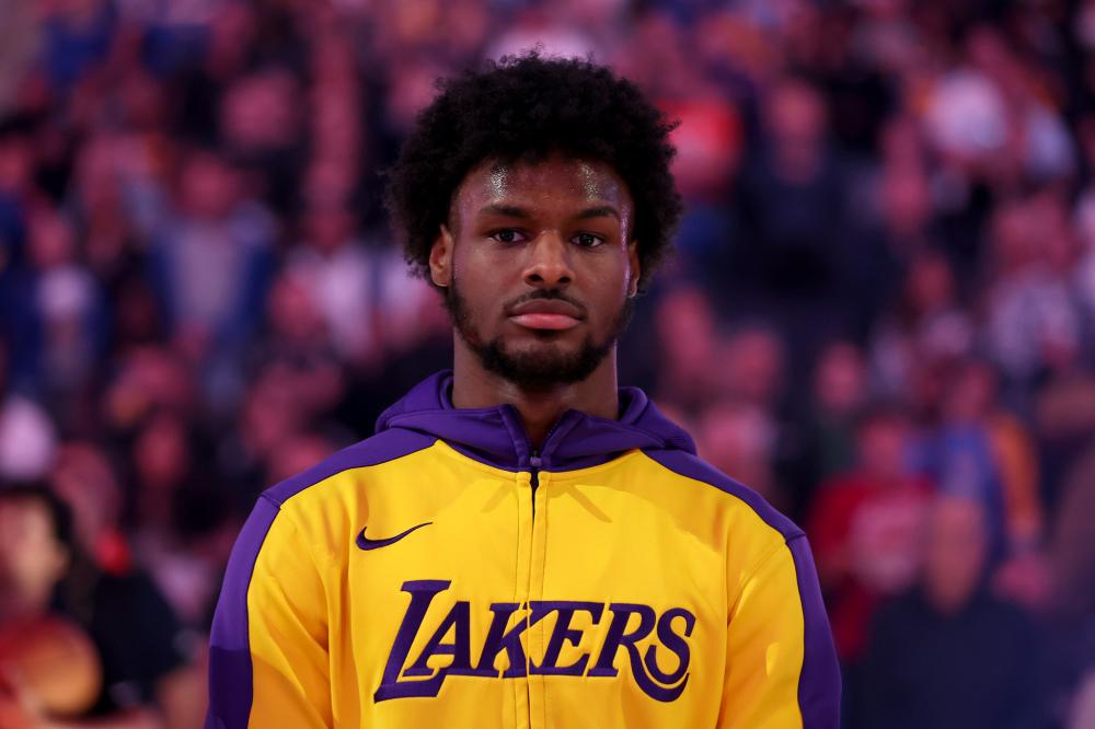 他理应在防 他理应在防