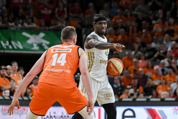 浙江队教练 浙江队教练